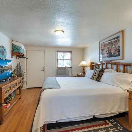 Stone Lizard Lodge Blanding Bagian luar foto