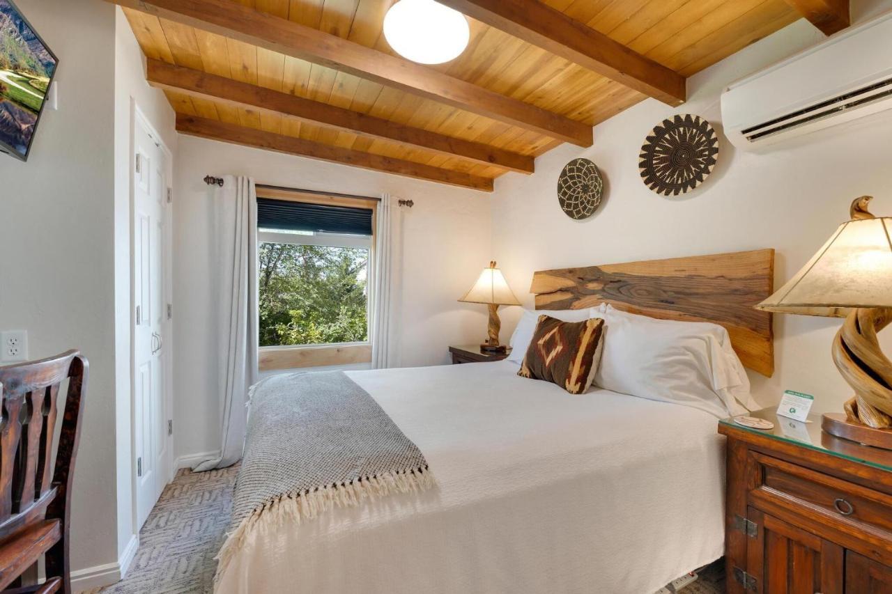 Stone Lizard Lodge Blanding Bagian luar foto