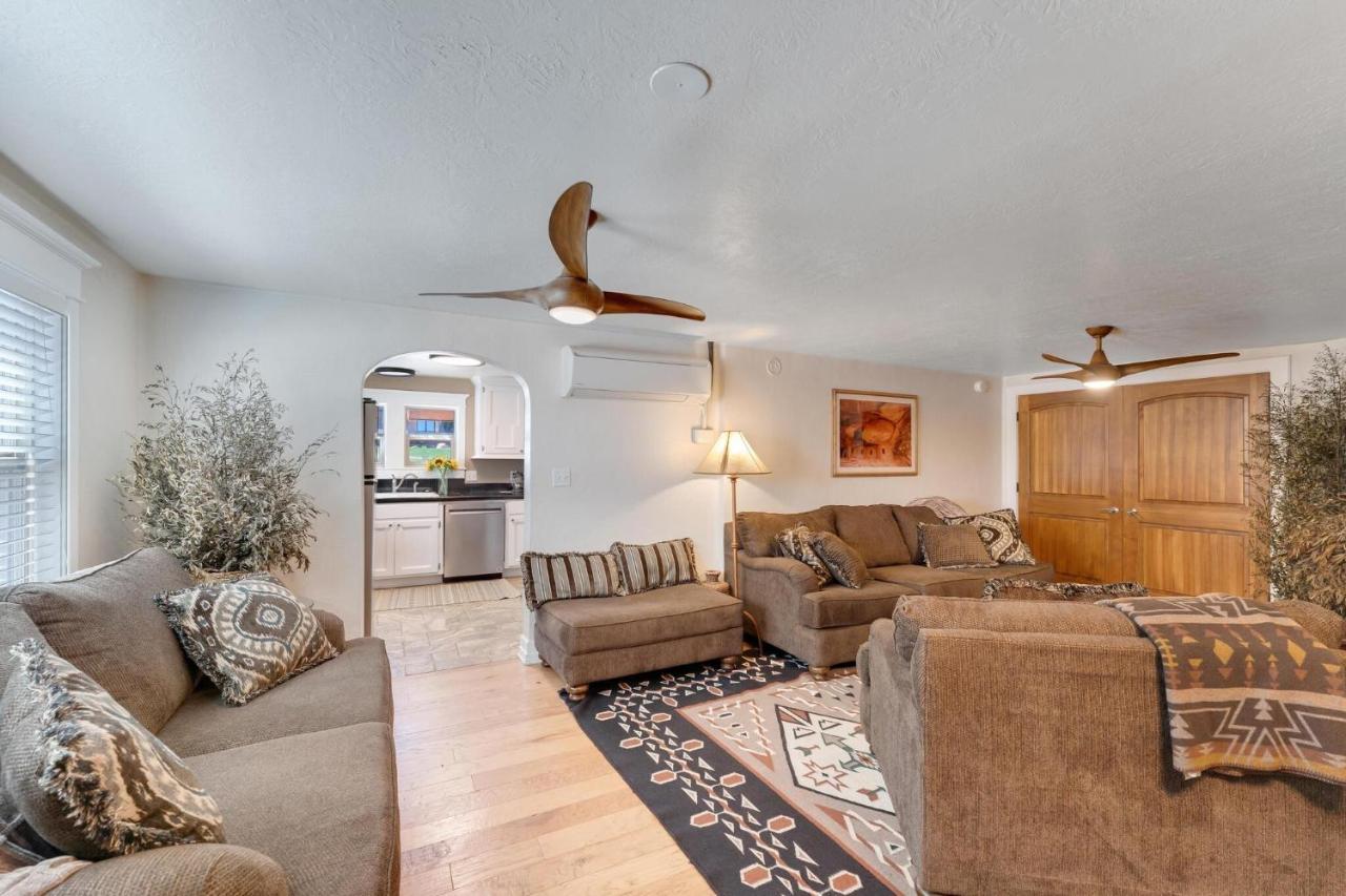 Stone Lizard Lodge Blanding Bagian luar foto
