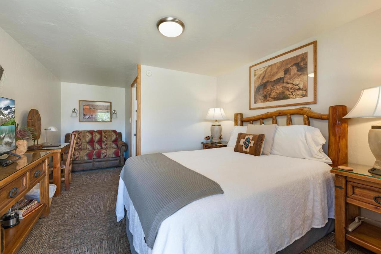 Stone Lizard Lodge Blanding Bagian luar foto