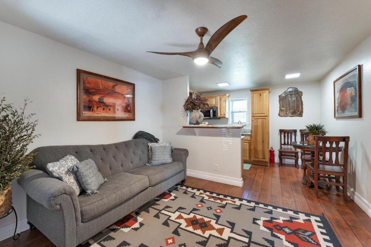 Stone Lizard Lodge Blanding Bagian luar foto