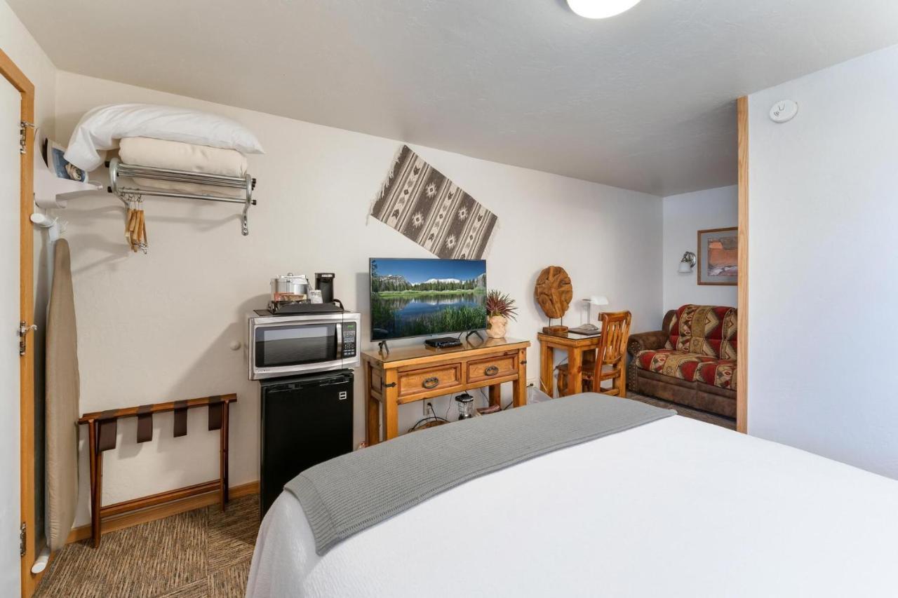 Stone Lizard Lodge Blanding Bagian luar foto