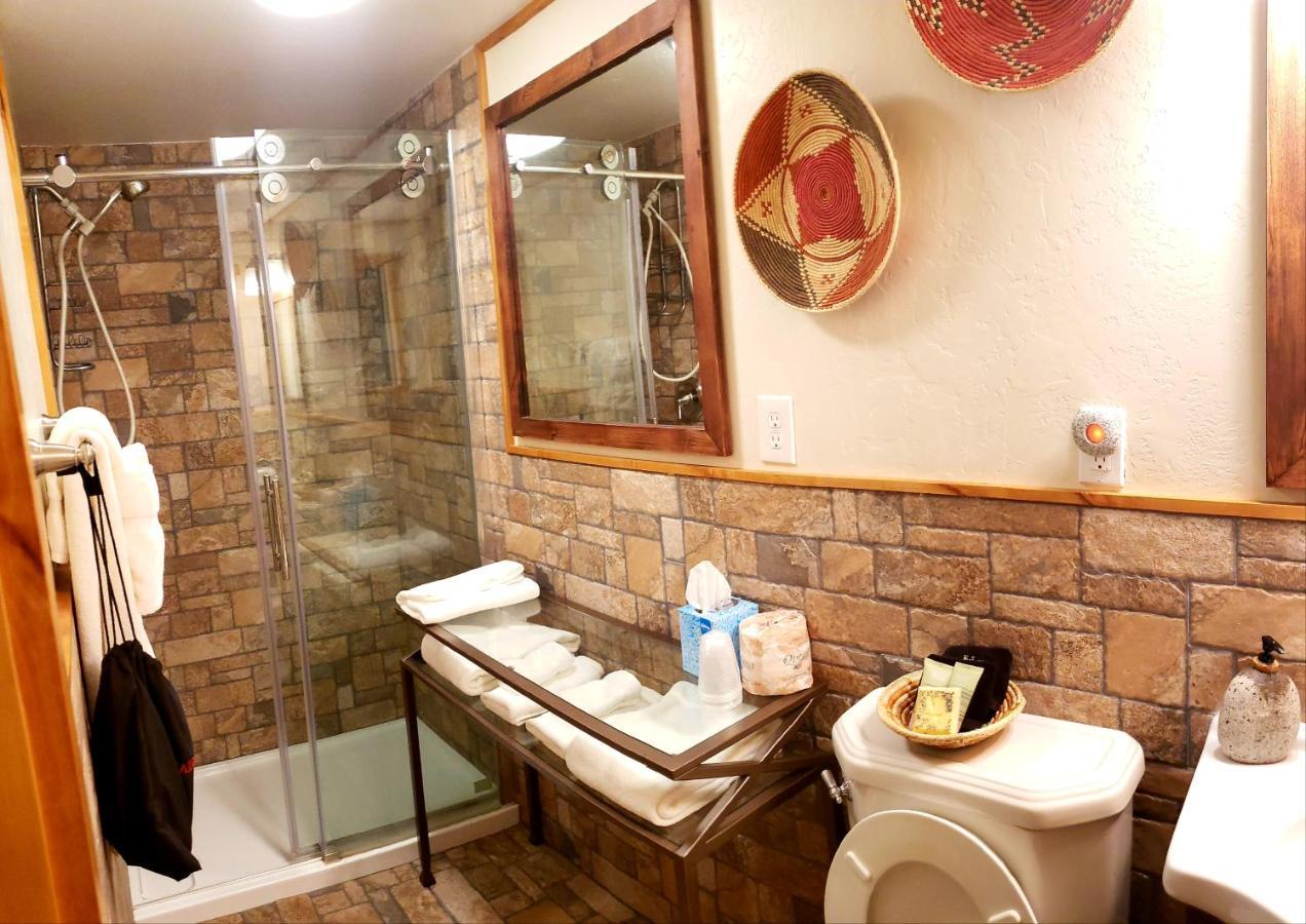 Stone Lizard Lodge Blanding Bagian luar foto